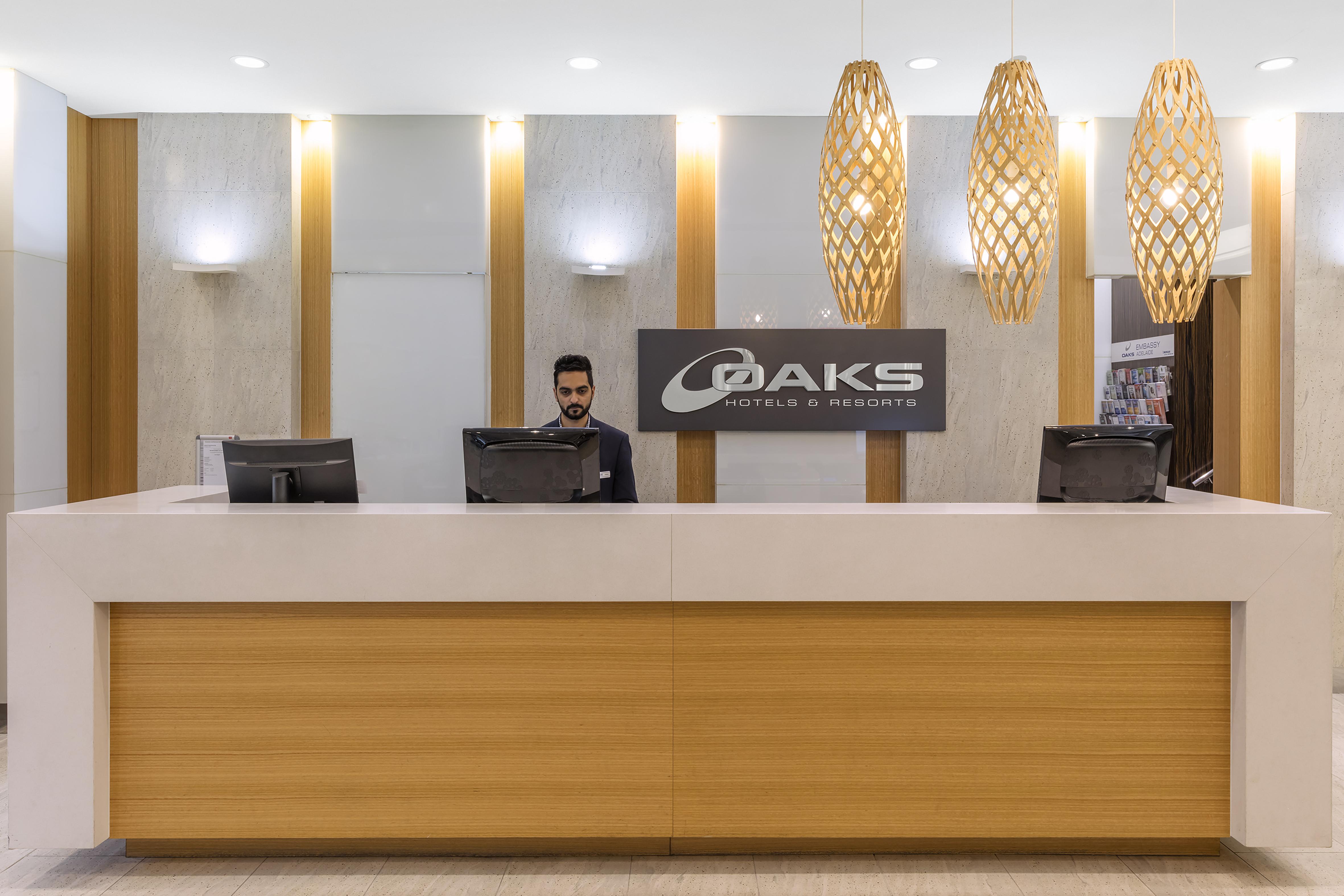 Oaks Adelaide Embassy Suites Exterior photo