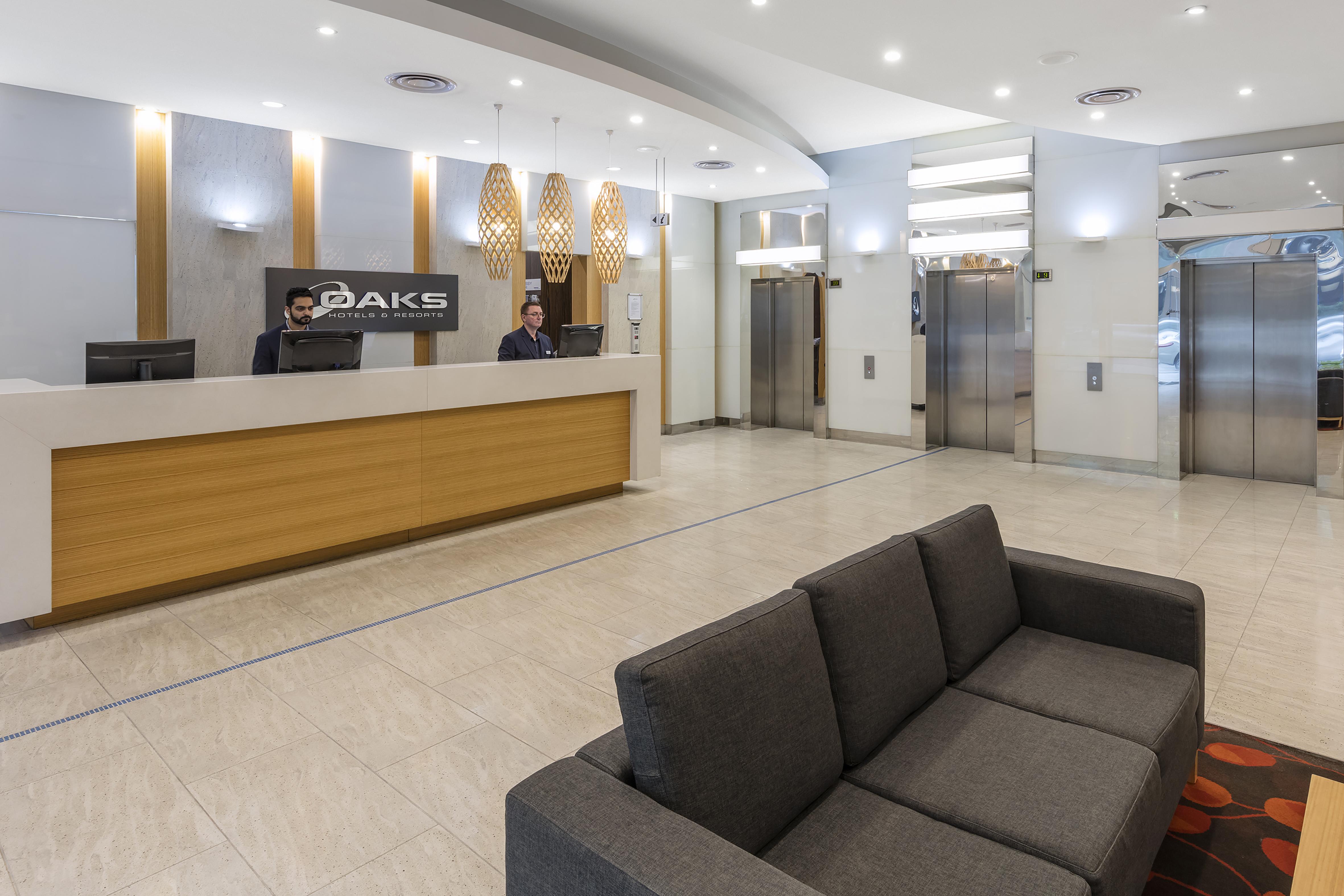 Oaks Adelaide Embassy Suites Exterior photo